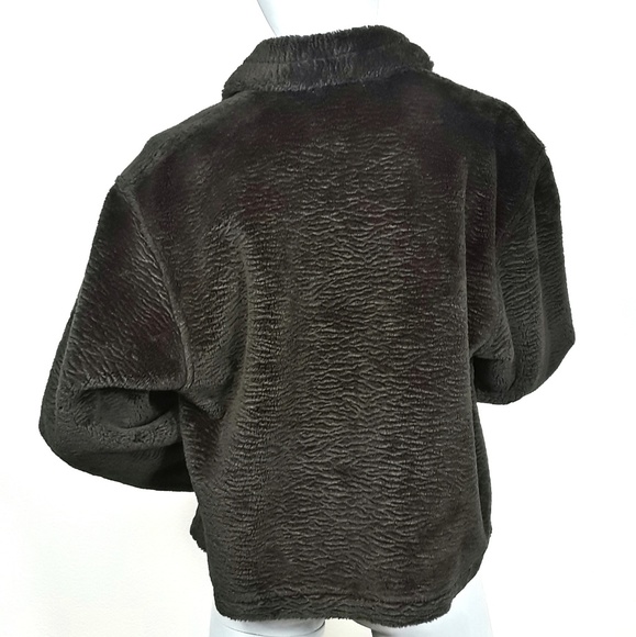 Laissez Faire Old Style Faux Fur Short Jacket - Picture 2 of 8